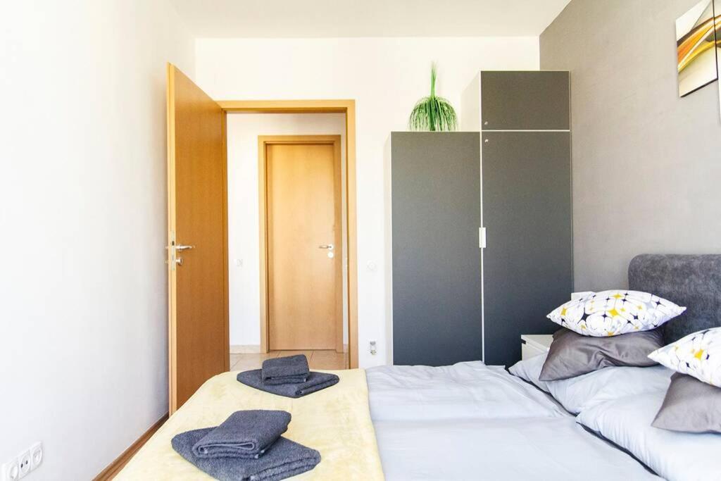 Vip Mini Resort,Private Parking & Balcony Budapest Ngoại thất bức ảnh