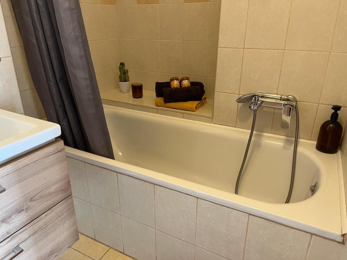 Vip Mini Resort,Private Parking & Balcony Budapest Ngoại thất bức ảnh